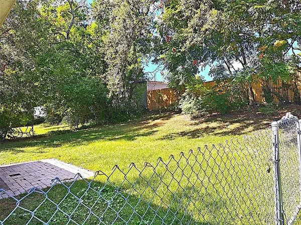 $1,850 | 2812 Dovewood Street, Clearwater, FL 33759