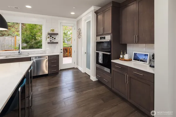 $2,215,950 | 3817 163rd Avenue Southeast, Bellevue, WA 98008