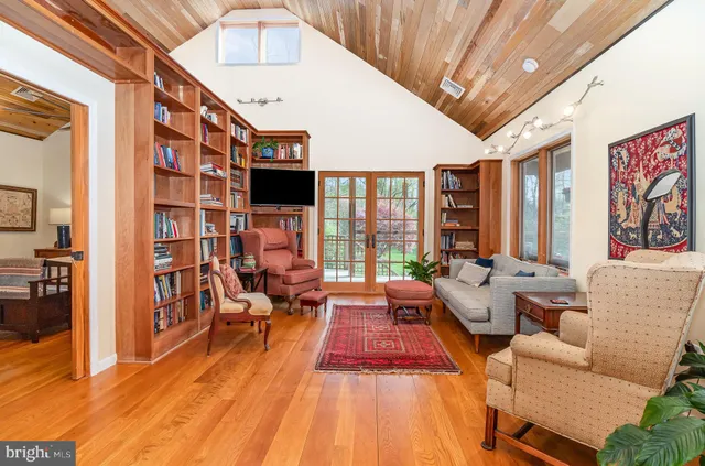 $779,900 | 99 Fogelsanger Road, Shippensburg, PA 17257