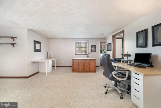 $779,900 | 99 Fogelsanger Road, Shippensburg, PA 17257