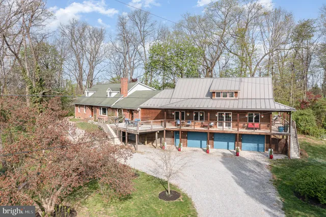 $779,900 | 99 Fogelsanger Road, Shippensburg, PA 17257