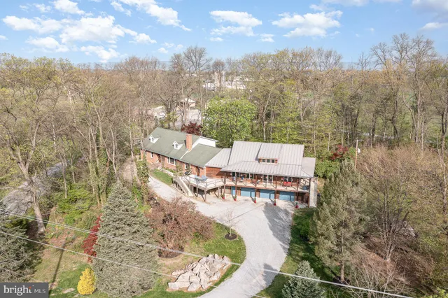 $779,900 | 99 Fogelsanger Road, Shippensburg, PA 17257
