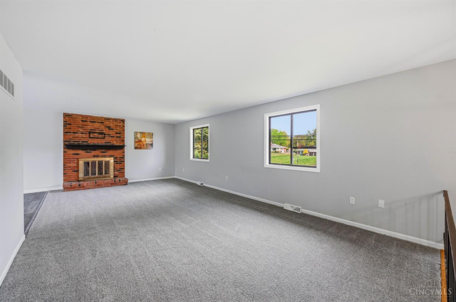 3647 East Galbraith Road Amberley, OH 45236 - Photo 6 of 40