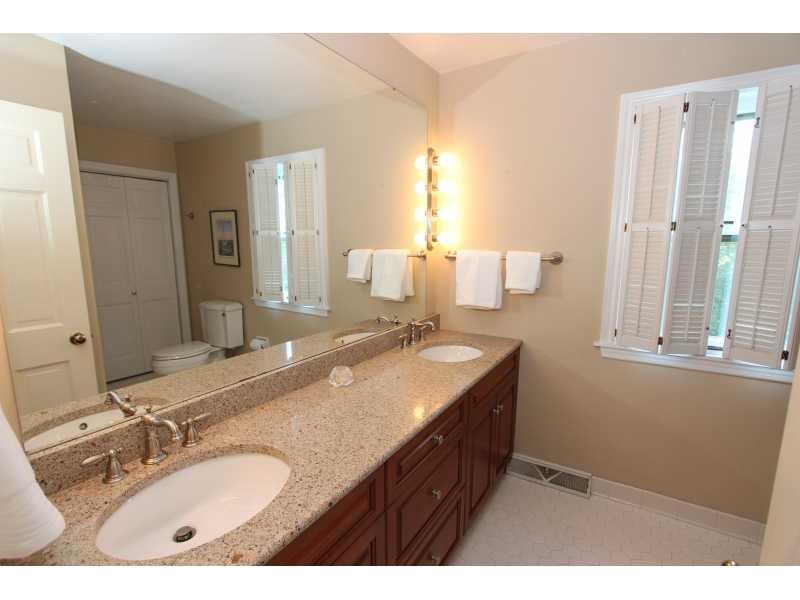 787 Flint Ridge Road Mt. Lebanon, PA 15243 - Photo 21 of 25 Full Bath.