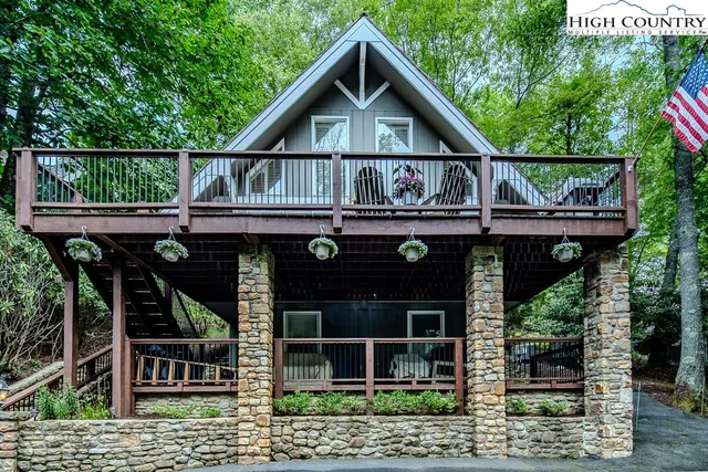 a view of house with outdoor space
