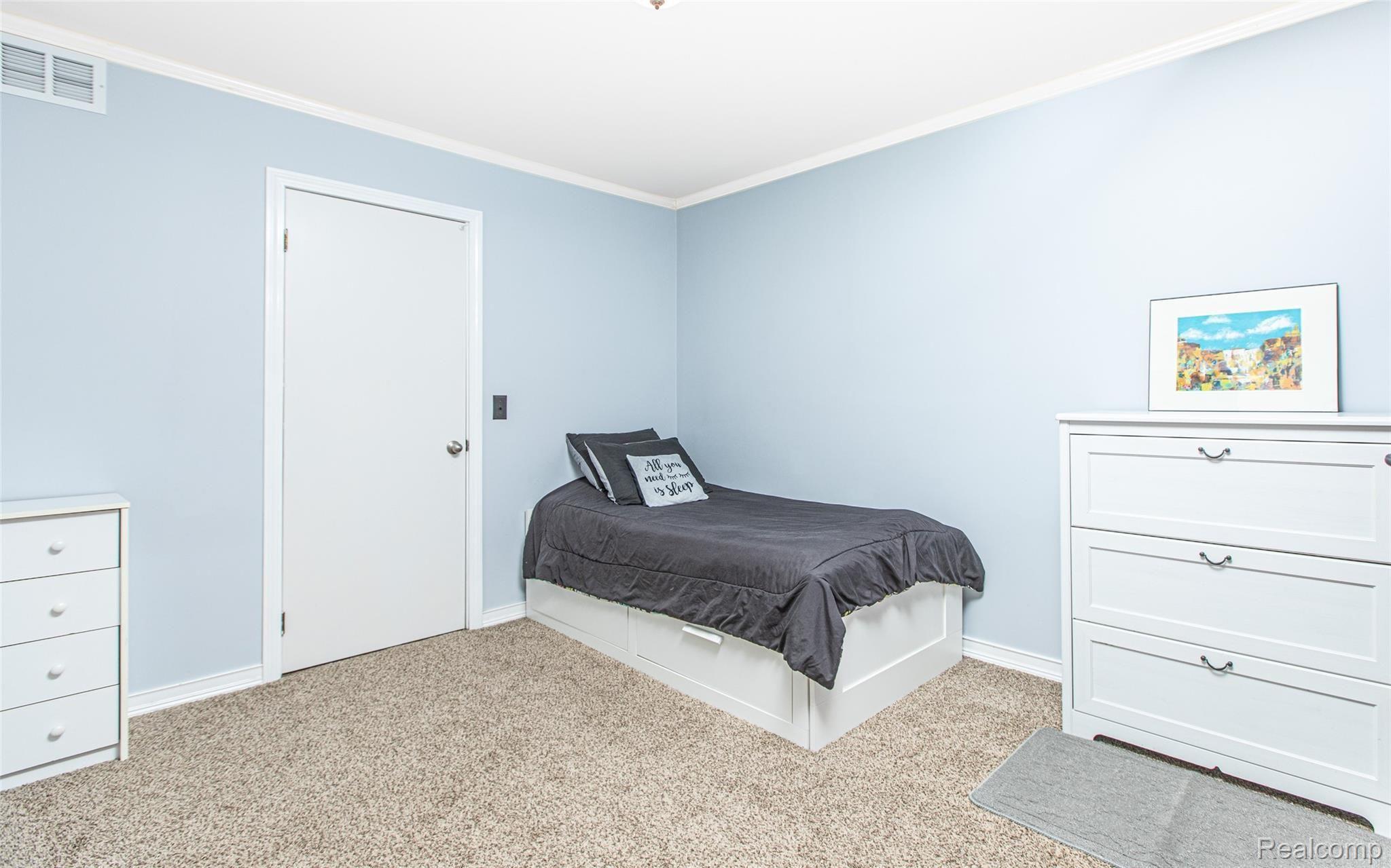 741 Rutgers Road Rochester, MI 48309 - Photo 20 of 37 -20.jpg