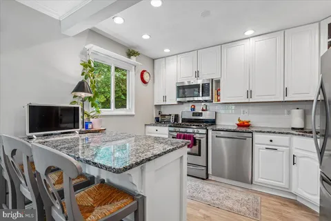 $675,000 | 11111 Lund Place, Kensington, MD 20895