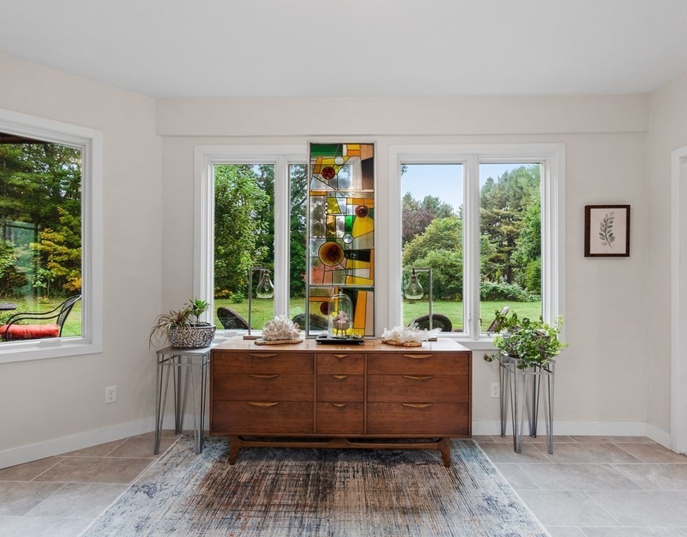 151 Spectacle Pond Road Littleton, MA 01460 - Photo 5 of 41