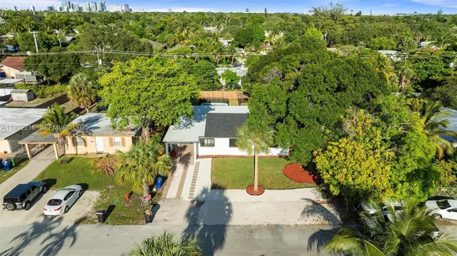 view of outdoor space and yard