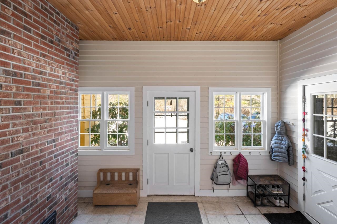 65 Kendall Hill Road Mont Vernon, NH 03057 - Photo 2 of 45