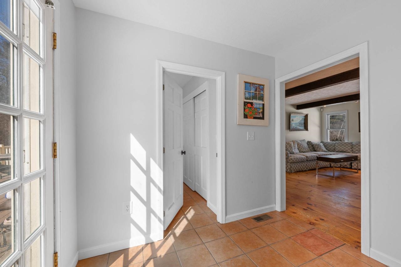 65 Kendall Hill Road Mont Vernon, NH 03057 - Photo 5 of 45