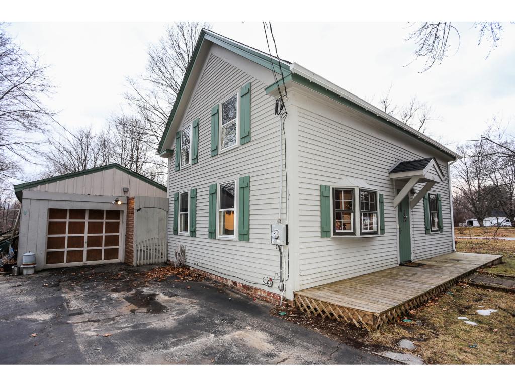 75 Souhegan Street Amherst, NH 03031 - Photo 2 of 26