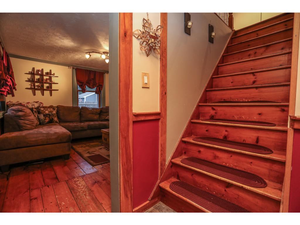 75 Souhegan Street Amherst, NH 03031 - Photo 12 of 26