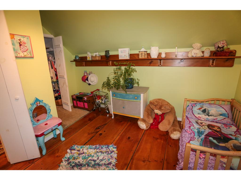 75 Souhegan Street Amherst, NH 03031 - Photo 17 of 26