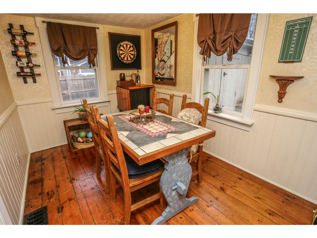 75 Souhegan Street Amherst, NH 03031 - Photo 10 of 26