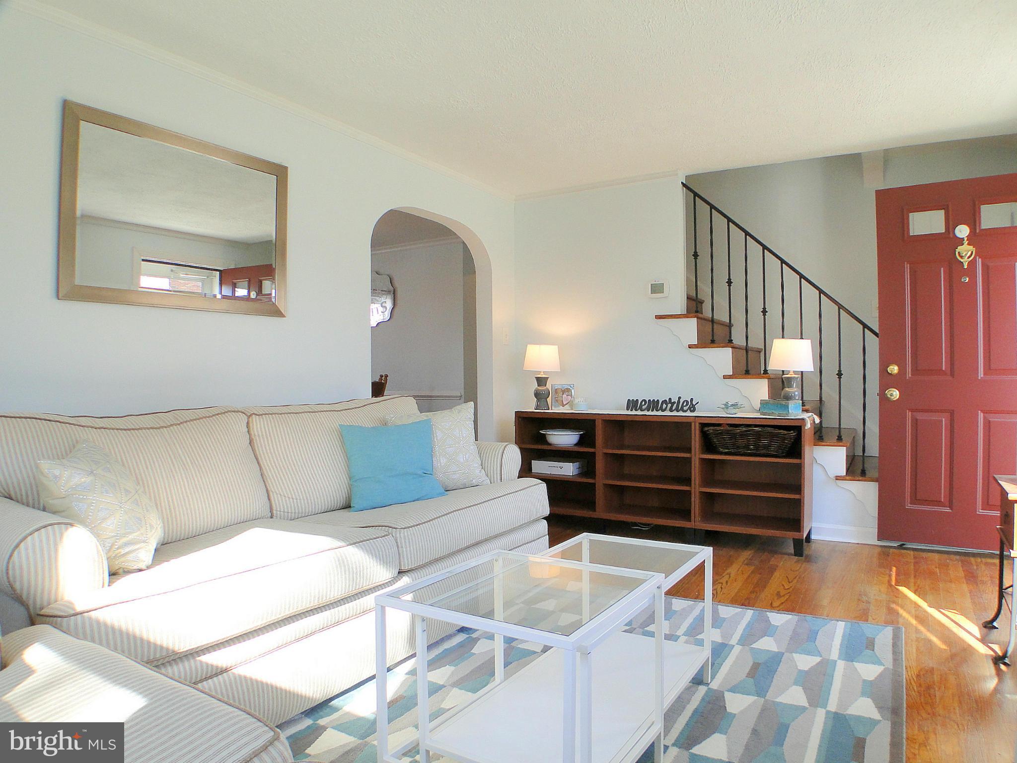4215 Darleigh Road Baltimore, MD 21236 - Photo 1 of 30 15 x 11 Living Room