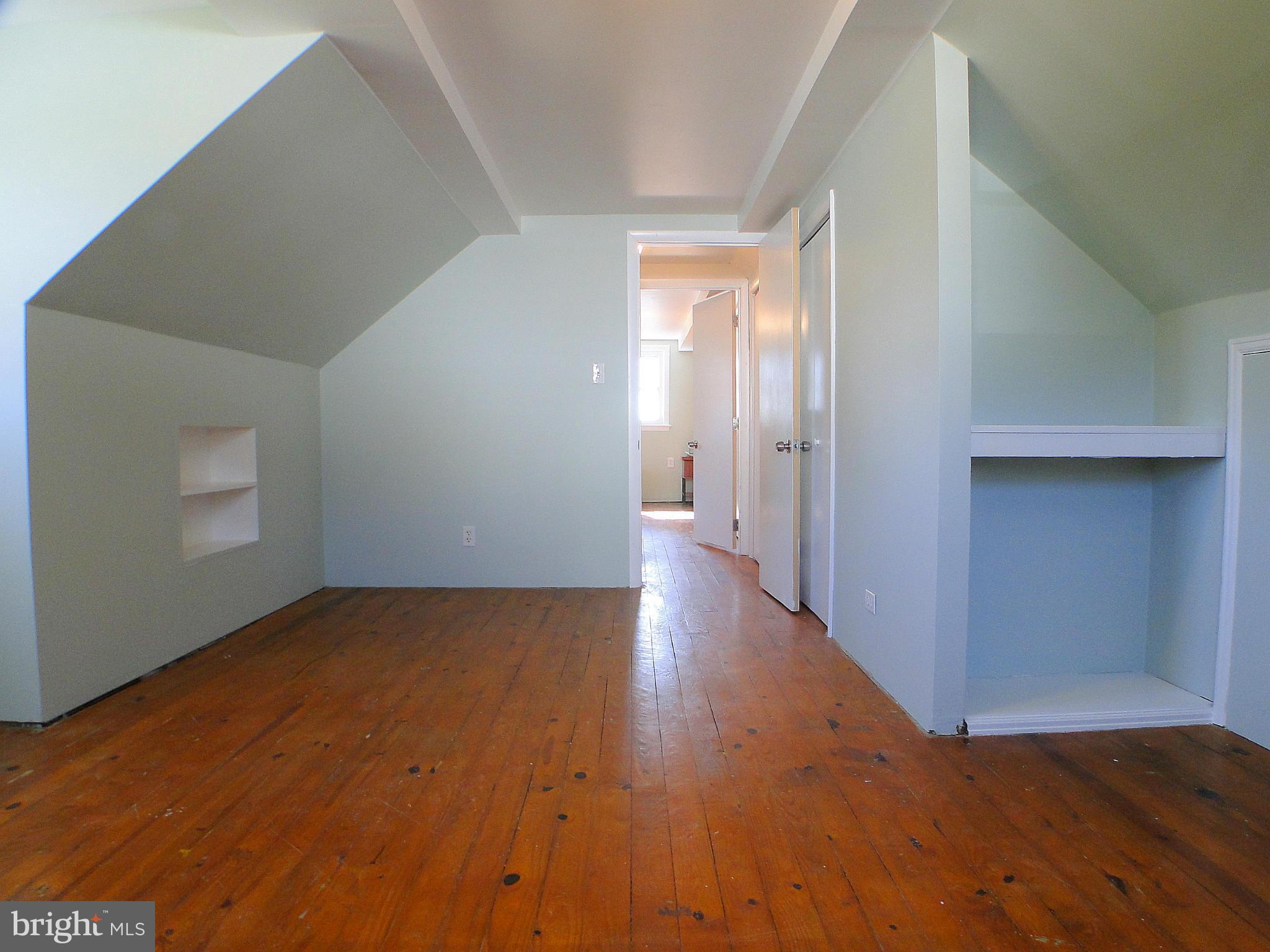 4215 Darleigh Road Baltimore, MD 21236 - Photo 19 of 30 17 x 11 Upper Level Bedroom