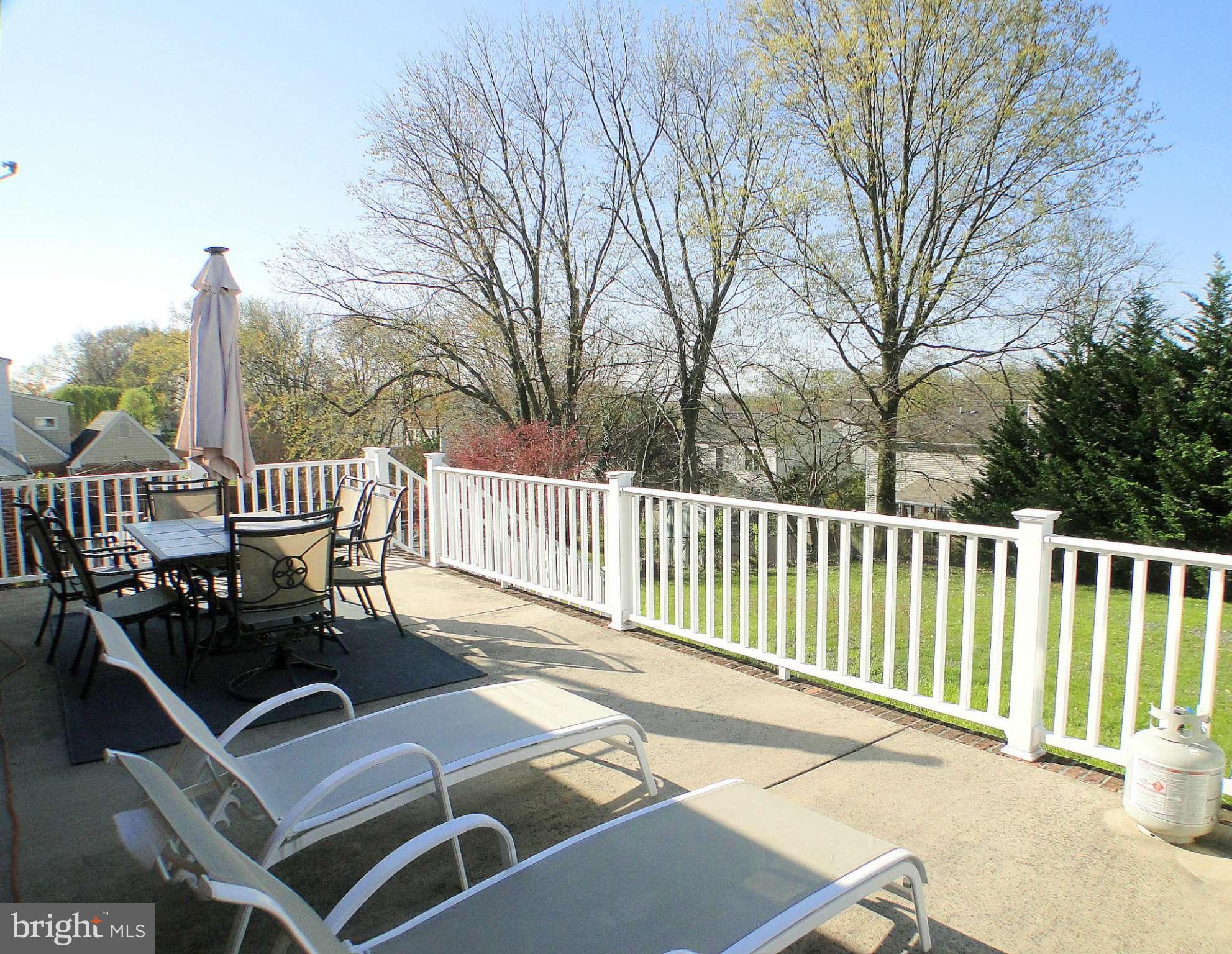 4215 Darleigh Road Baltimore, MD 21236 - Photo 23 of 30 Deck Overlooking Back Yard