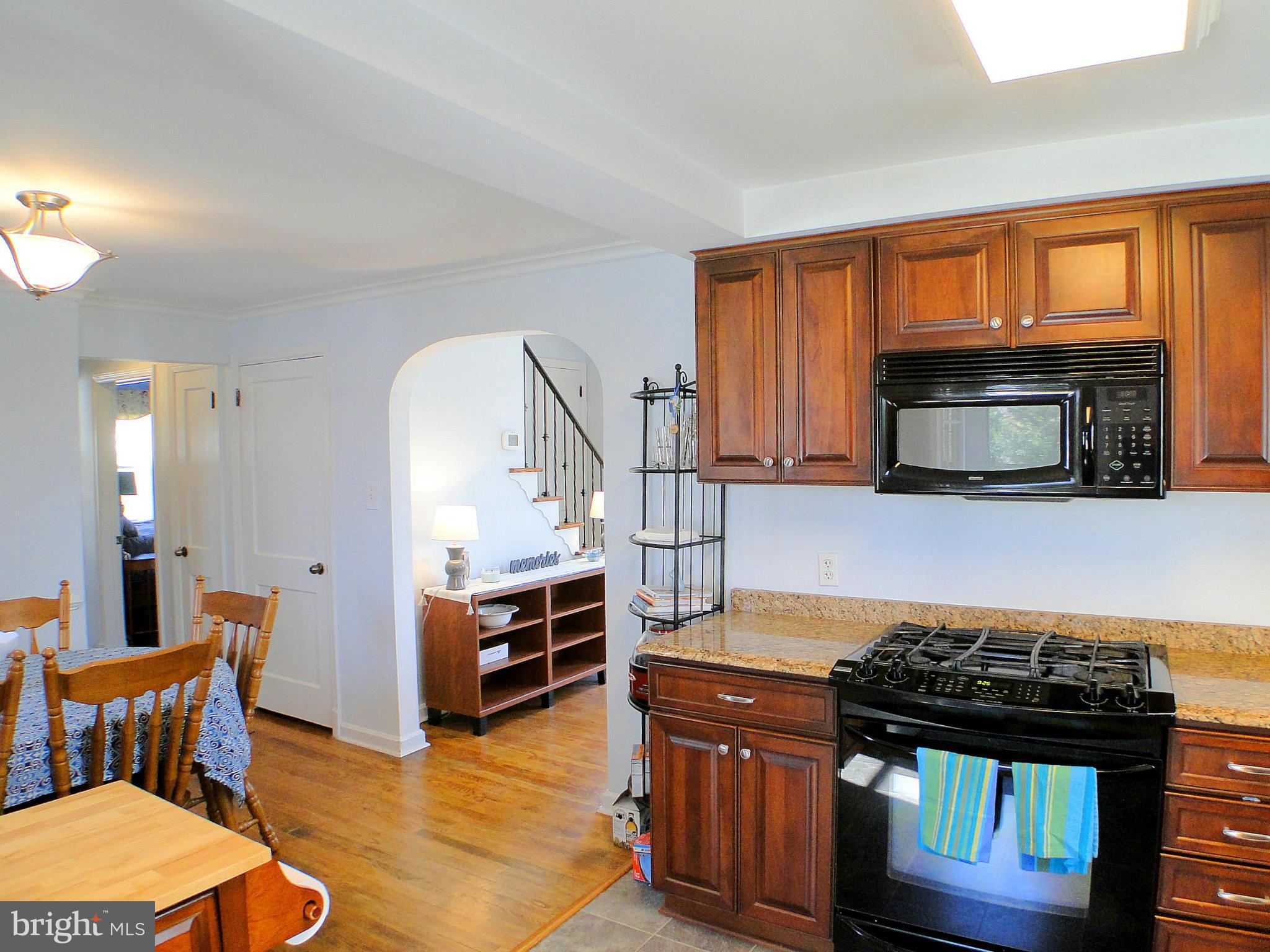4215 Darleigh Road Baltimore, MD 21236 - Photo 9 of 30 Granite Counters