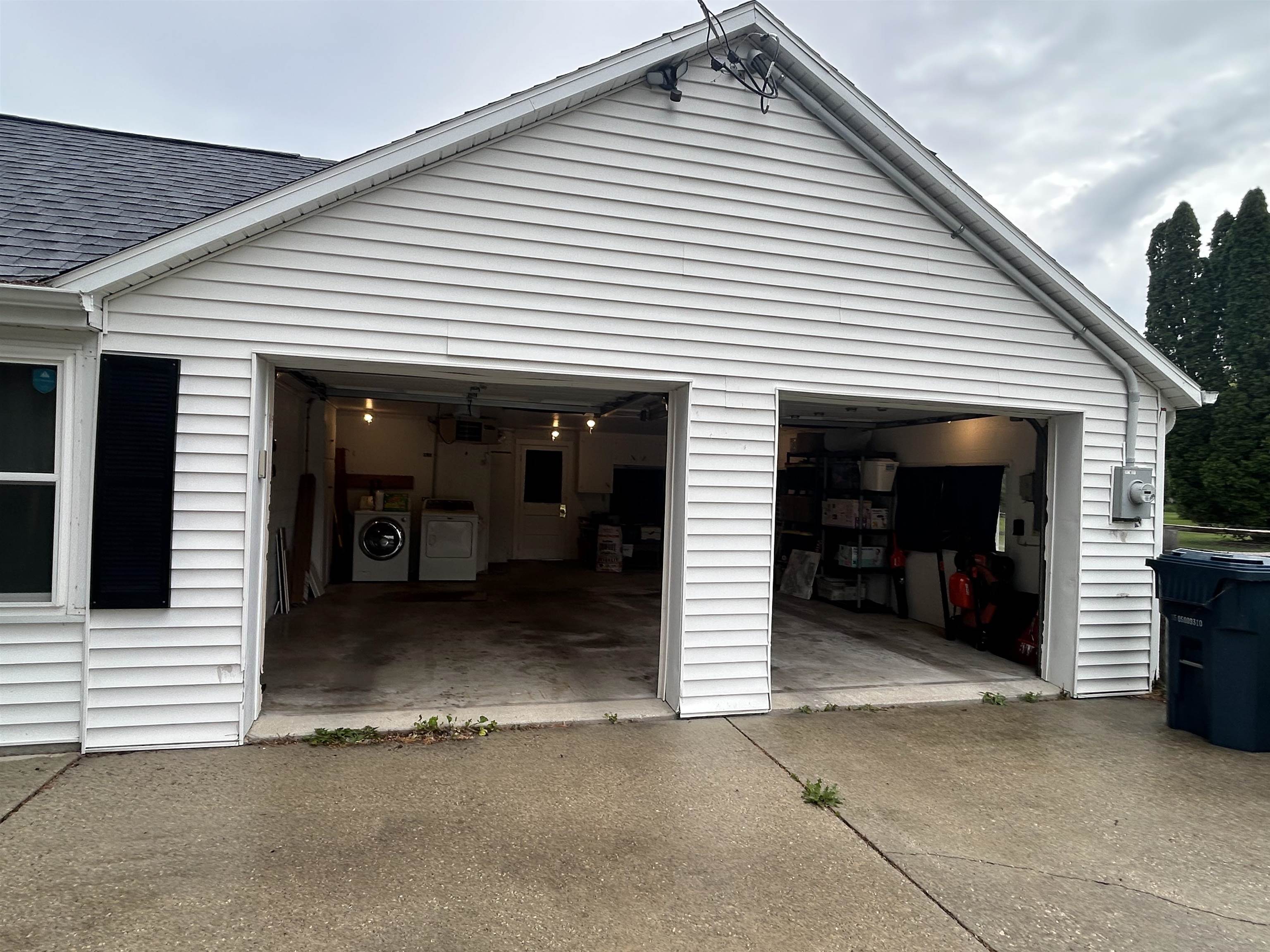 535 Van Dyne Road Fond du Lac, WI 54937 - Photo 8 of 21