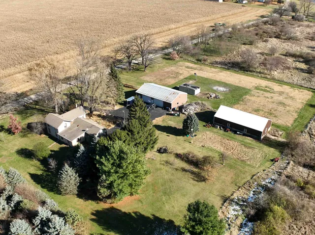 $600,000 | 12138 East L J Townline Road, Whitewater, WI 53190