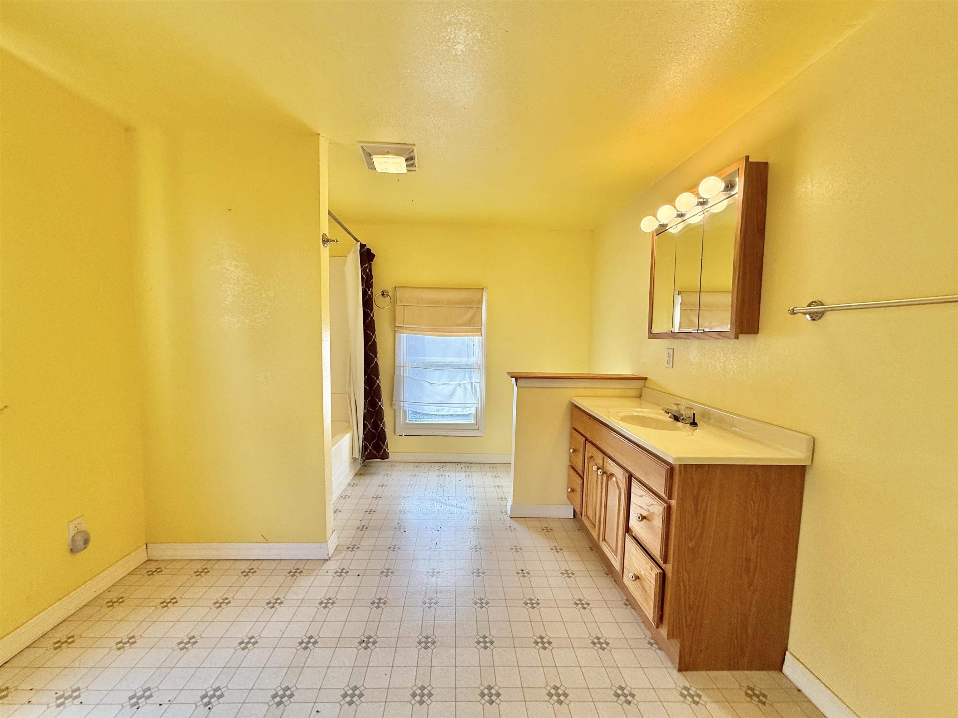 12138 East L J Townline Road Whitewater, WI 53190 - Photo 26 of 40