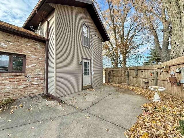 $600,000 | 12138 East L J Townline Road, Whitewater, WI 53190