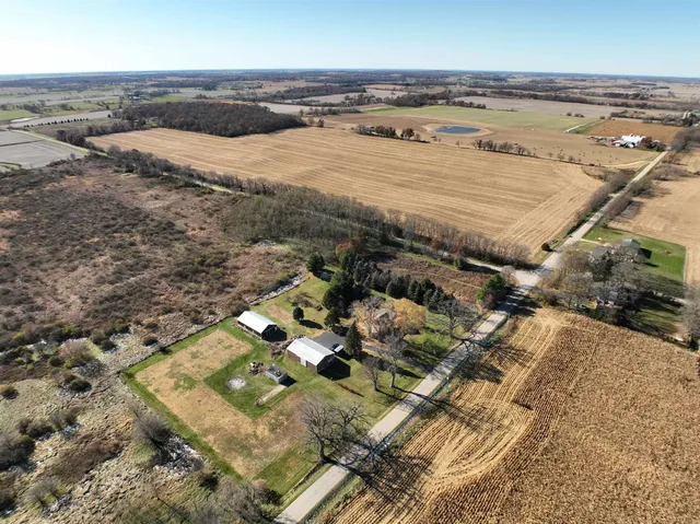 $600,000 | 12138 East L J Townline Road, Whitewater, WI 53190