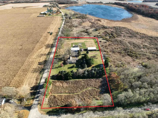 $600,000 | 12138 East L J Townline Road, Whitewater, WI 53190