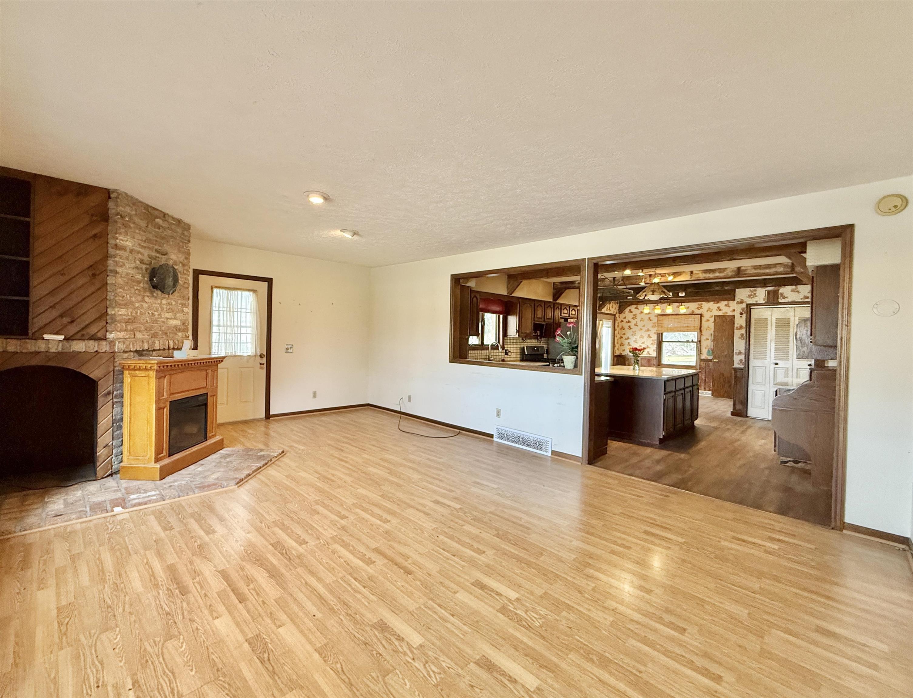 12138 East L J Townline Road Whitewater, WI 53190 - Photo 7 of 40