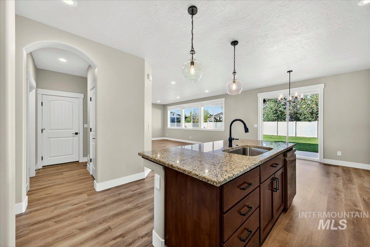 1289 West Christopher Drive Meridian, ID 83642 - Photo 10 of 50
