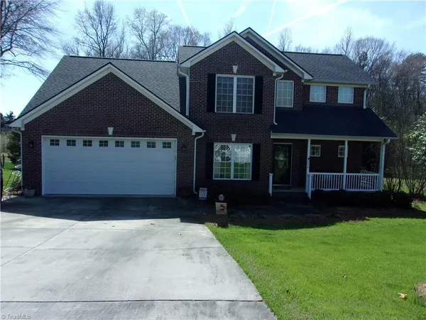 $399,900 | 220 Alison Lane, Archdale, NC 27263