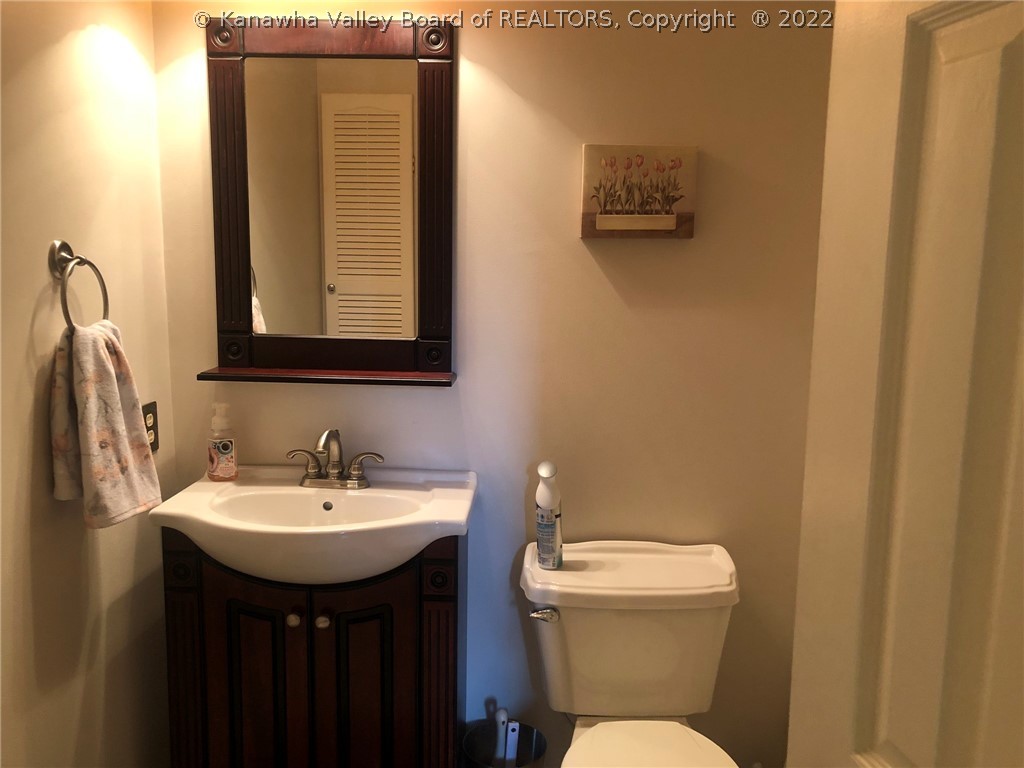 148 English Road East Point Pleasant, WV 25550 - Photo 25 of 44 HALF BATH