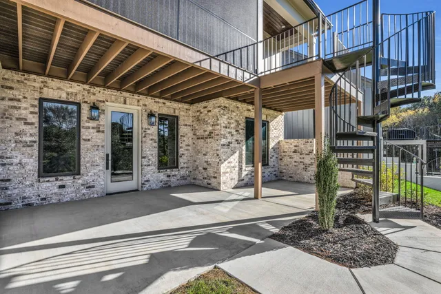 $924,900 | 1373 London Wds Way, Unit 18, Apison, TN 37302