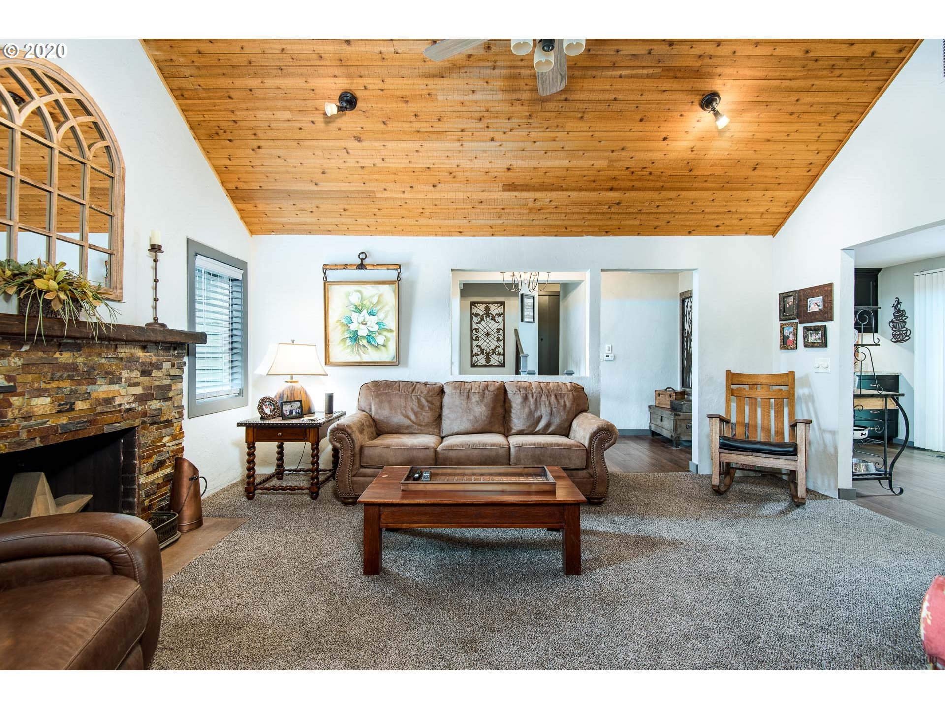 625 South 72nd Street Springfield, OR 97478 - Photo 3 of 32