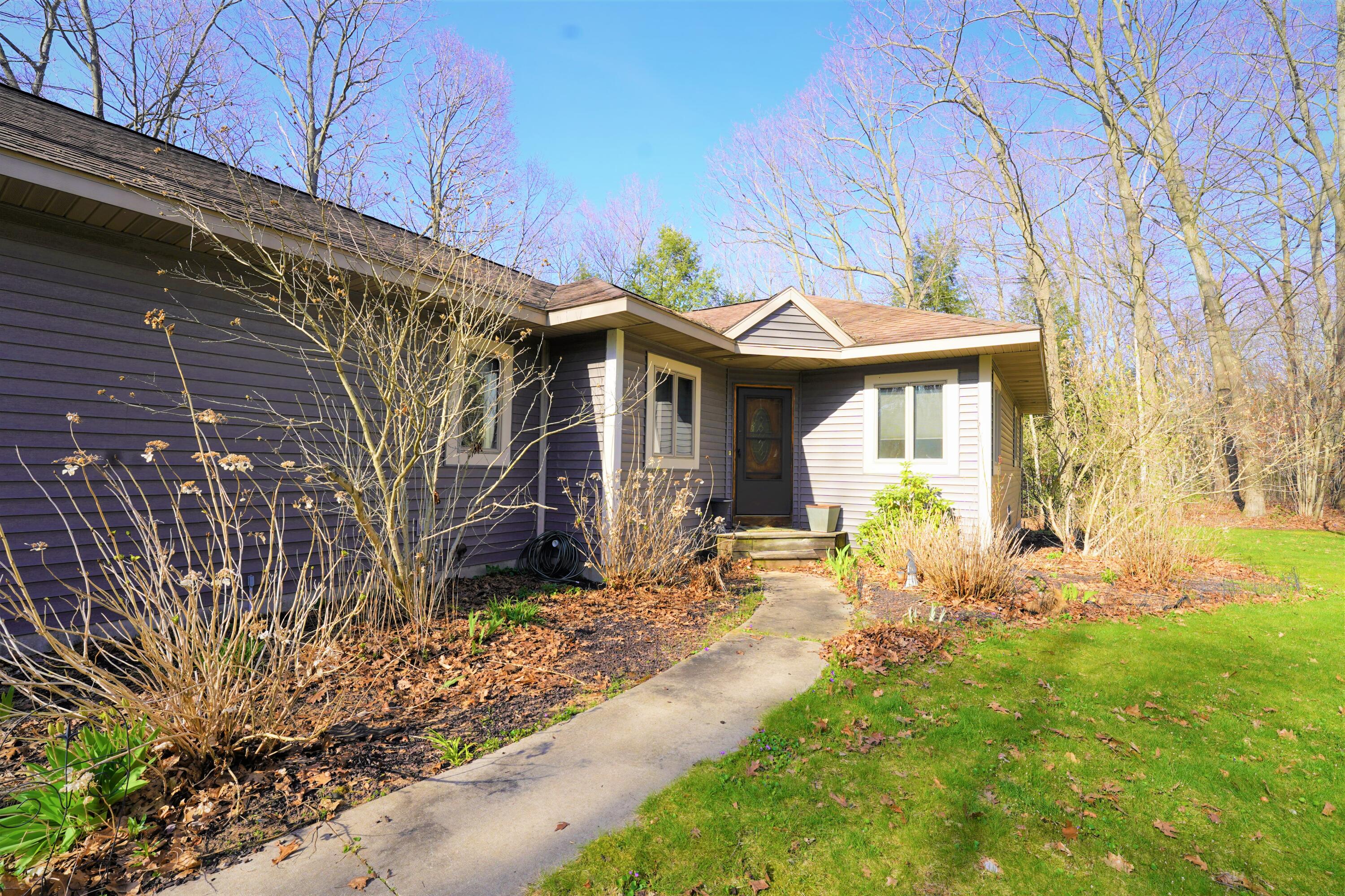 4860 West Riley-Thompson Road Whitehall, MI 49461 - Photo 3 of 51 Front1