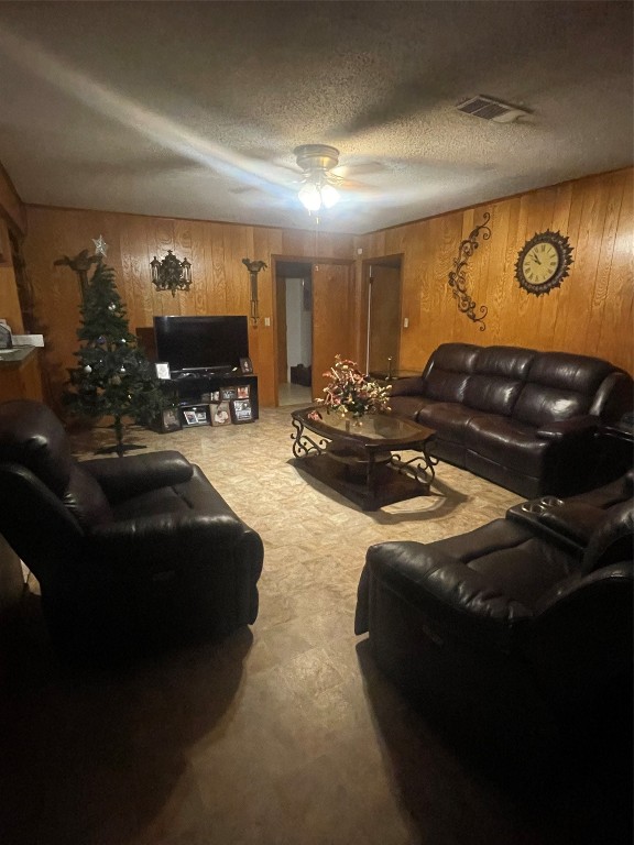 1202 Westgate Drive Wharton, TX 77488 - Photo 4 of 6 a living room with furniture and a flat screen tv