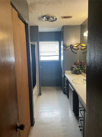 $220,000 | 1202 Westgate Drive, Wharton, TX 77488