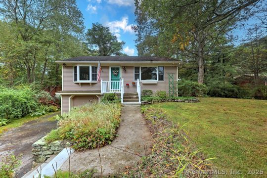 161 Jockey Hollow Road Monroe, CT 06468 - Photo 2 of 37