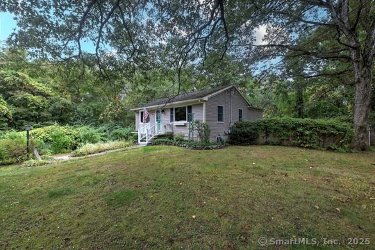 161 Jockey Hollow Road Monroe, CT 06468 - Photo 3 of 37