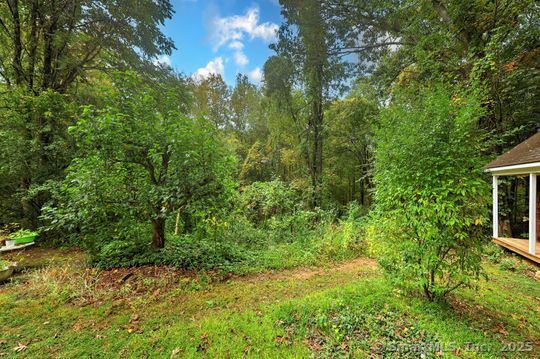 161 Jockey Hollow Road Monroe, CT 06468 - Photo 6 of 37