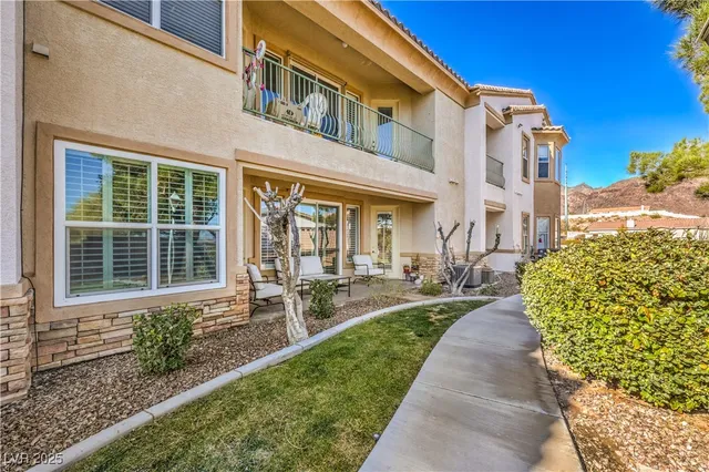 $315,000 | 225 Bighorn Drive, Unit 5, Boulder City, NV 89005