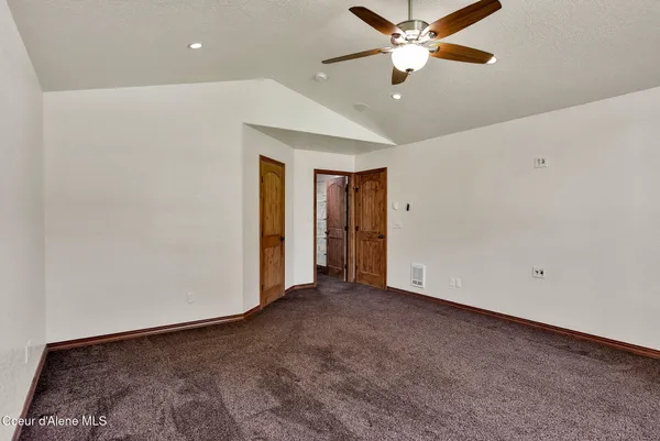 $625,000 | 470 Diamond Heights Road, Oldtown, ID 83822