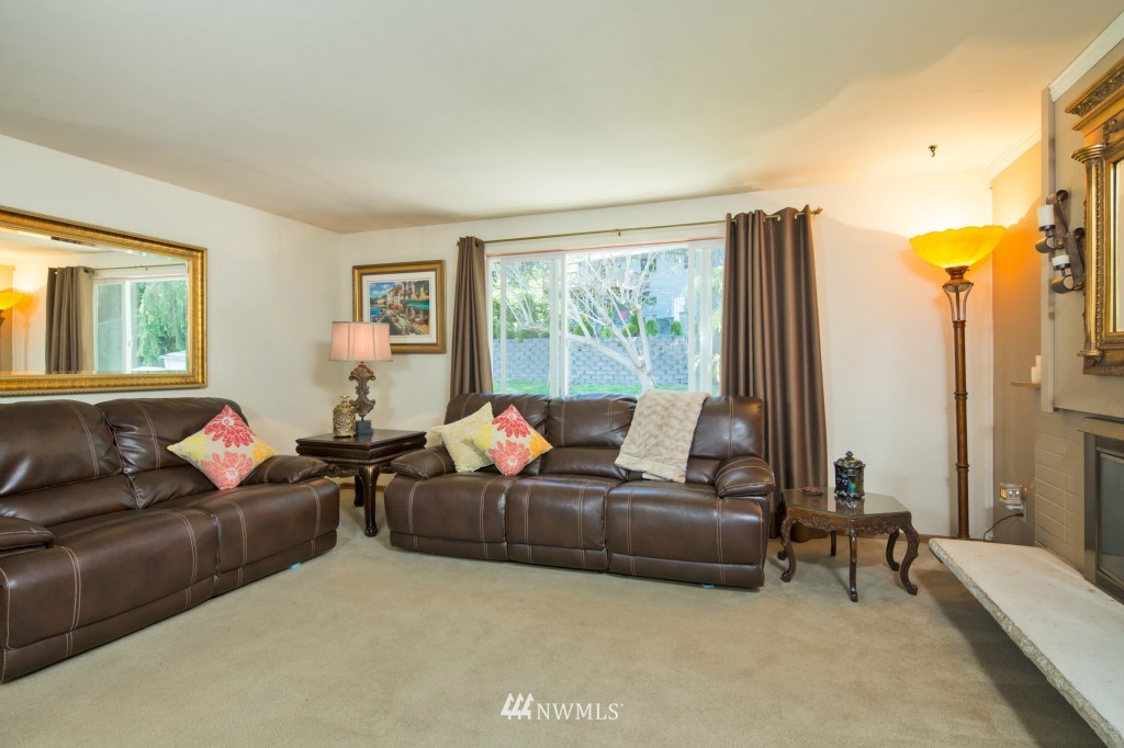 233 219th Place Southwest Bothell, WA 98021 - Photo 4 of 18