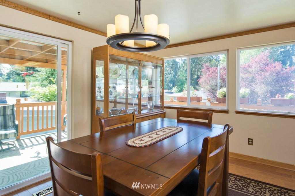 233 219th Place Southwest Bothell, WA 98021 - Photo 5 of 18