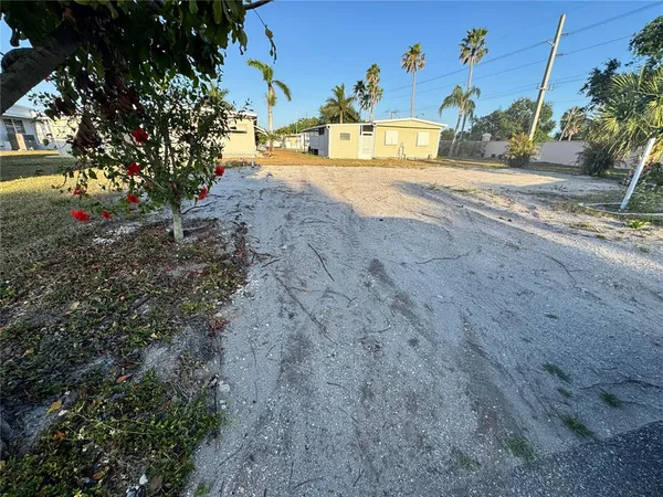 $55,000 | 5209 4th B Street East, Bradenton, FL 34203