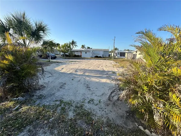 $55,000 | 5209 4th B Street East, Bradenton, FL 34203