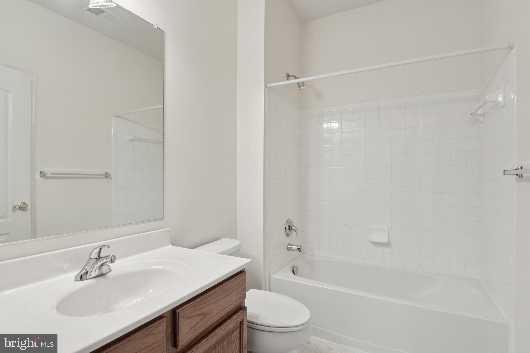 7201 Paperbark Terrace Laurel, MD 20707 - Photo 35 of 58 hall full bath