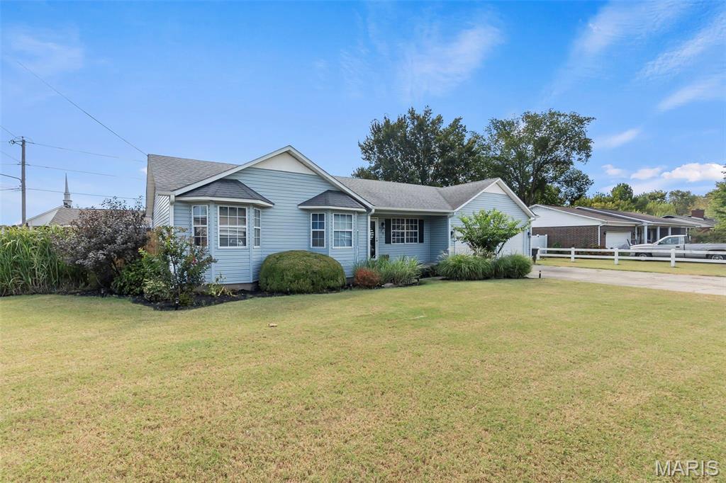 920 Starnes Street Kennett, MO 63857 - Photo 2 of 32