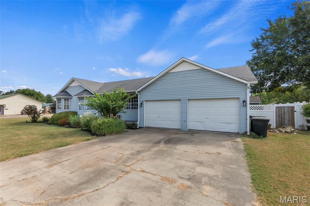 920 Starnes Street Kennett, MO 63857 - Photo 3 of 32